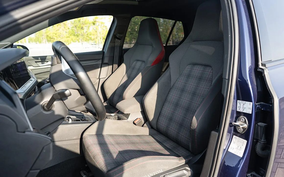 GOLF GTI - image 8