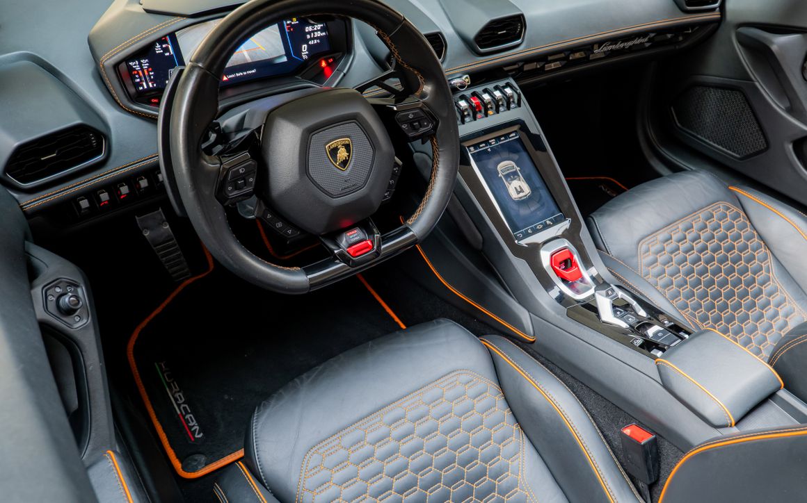 Lamborgini Huracan EVO Spyder - image 7
