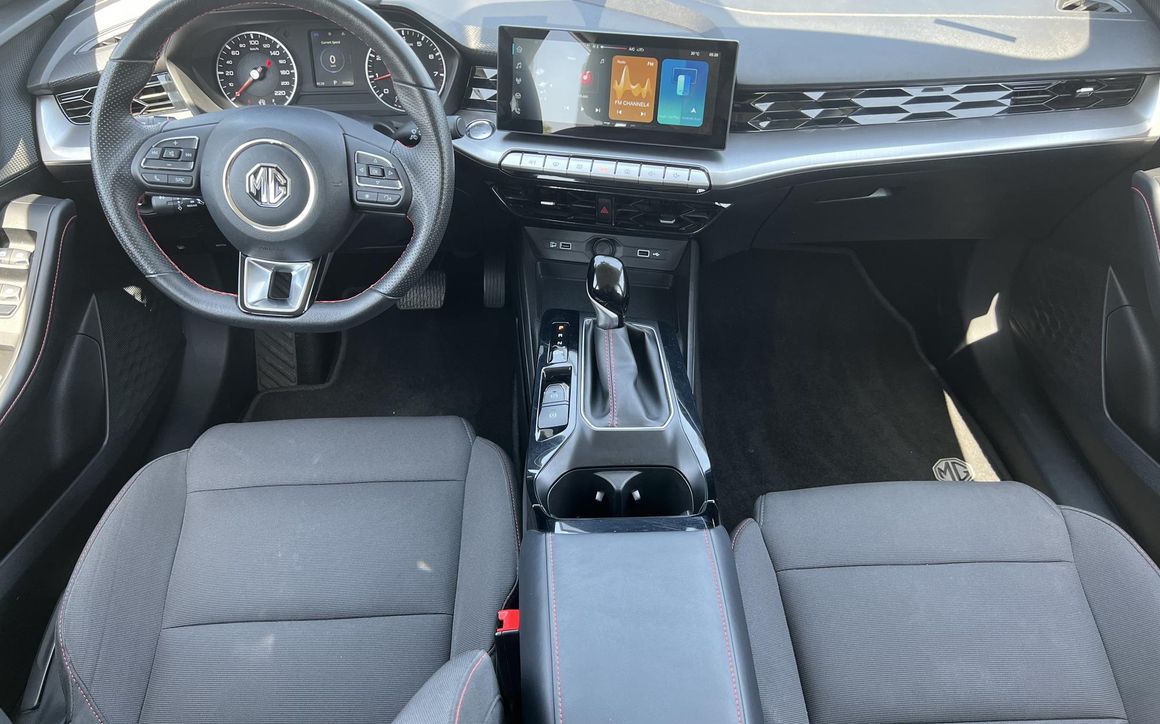 MG GT - image 11