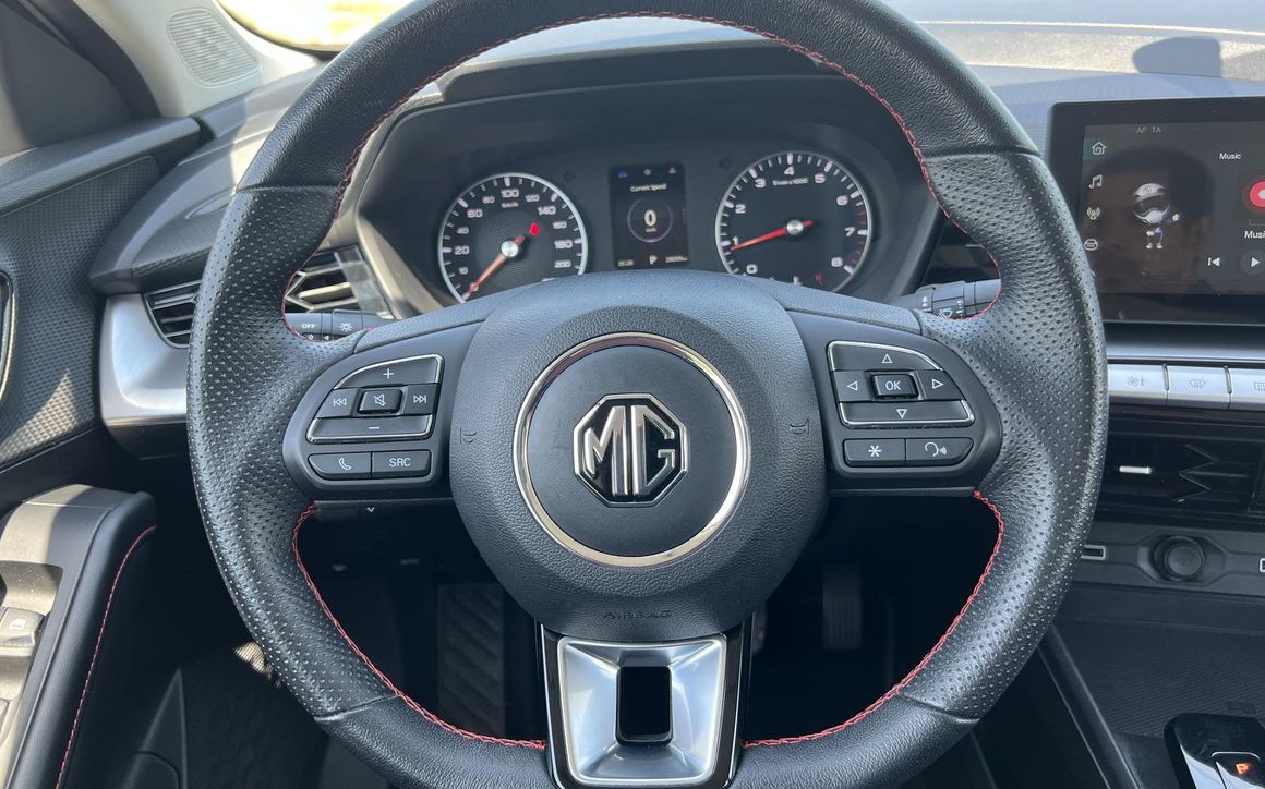 MG GT - image 14