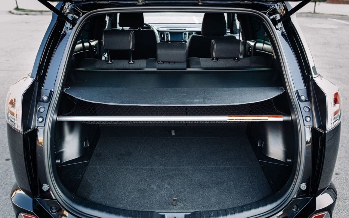 Toyota Rav 4 4WD Exclusive - image 5