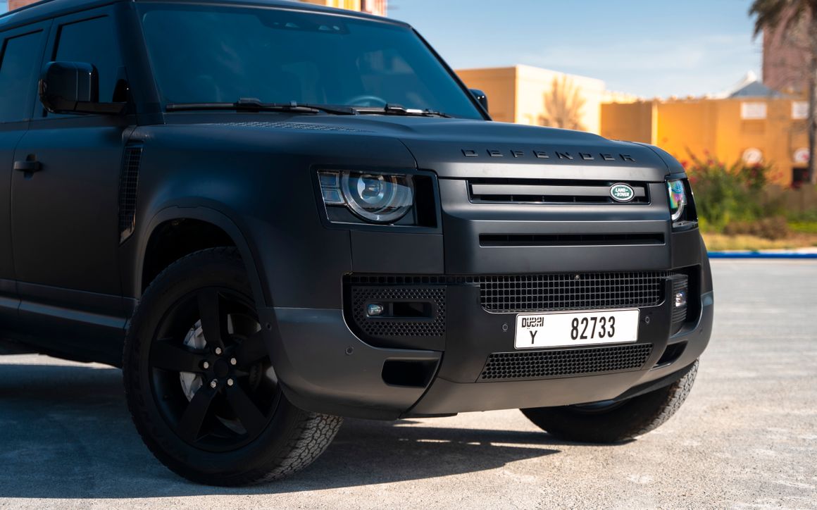 Land Rover Defender (75th Anniversary) - image 9