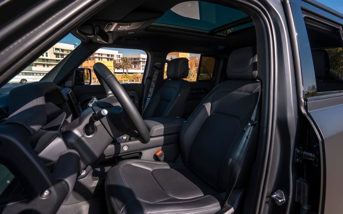 Land Rover Defender (75th Anniversary) - image 12