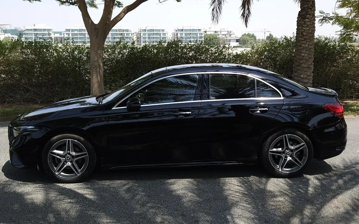 Mercedes A200 - image 2