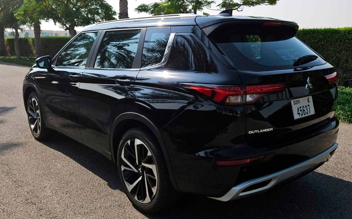 MITSUBISHI OUTLANDER - image 6