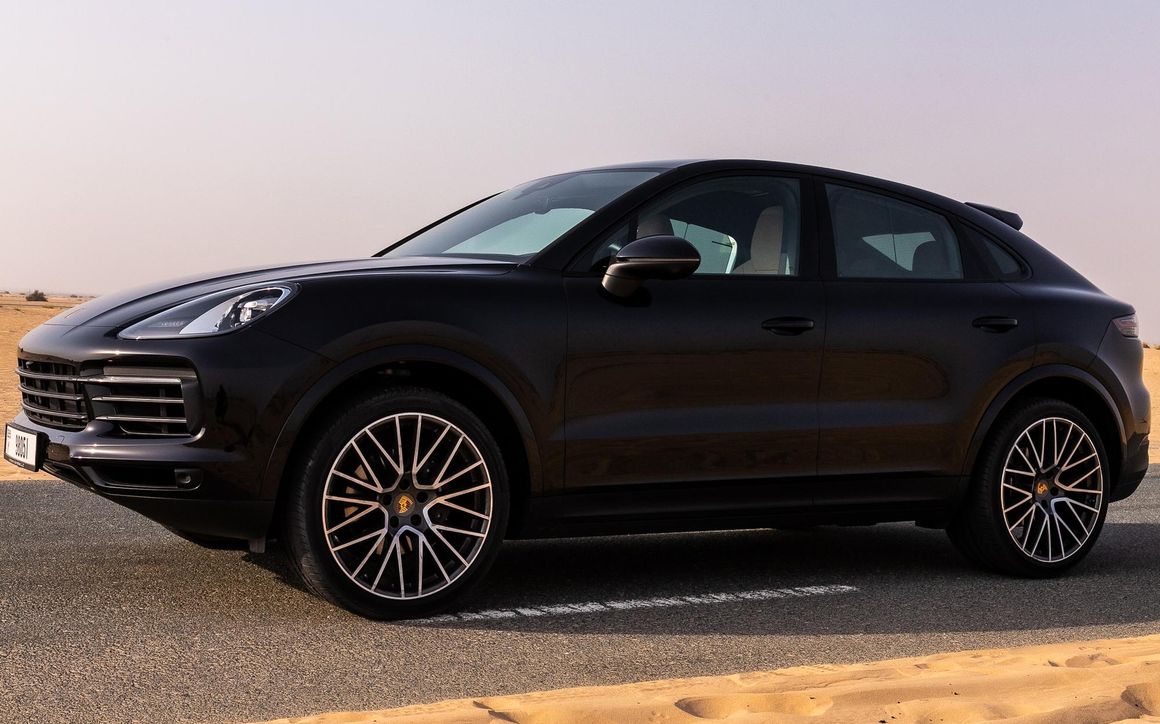 Porsche Cayenne Coupe - image 4
