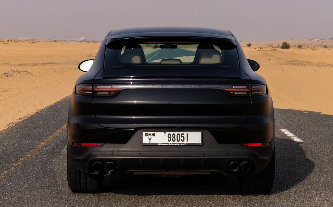 Porsche Cayenne Coupe - image 8