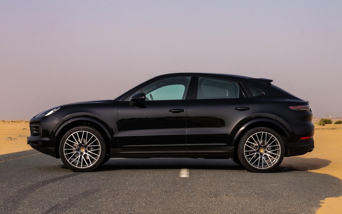 Porsche Cayenne Coupe - image 2