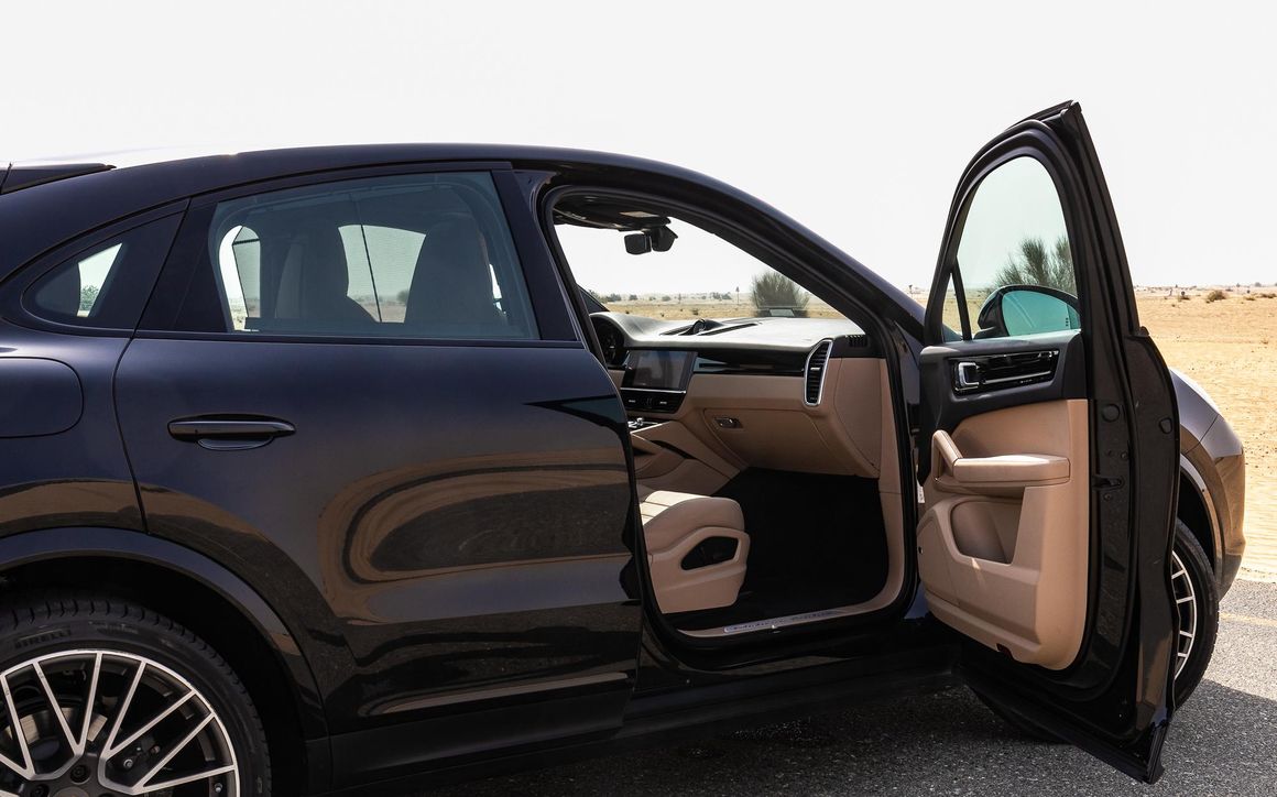 Porsche Cayenne Coupe - image 10