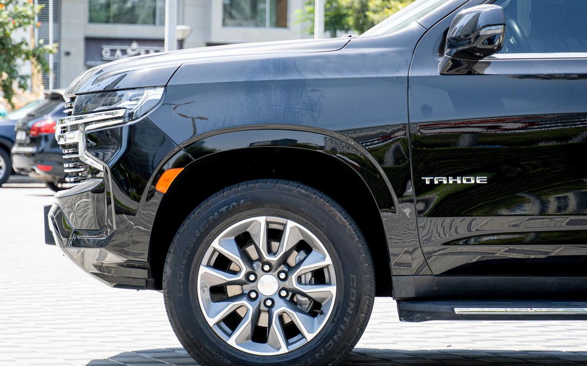 Chevrolet Tahoe - image 8