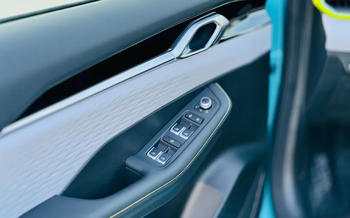 GEELY COOLRAY - image 13