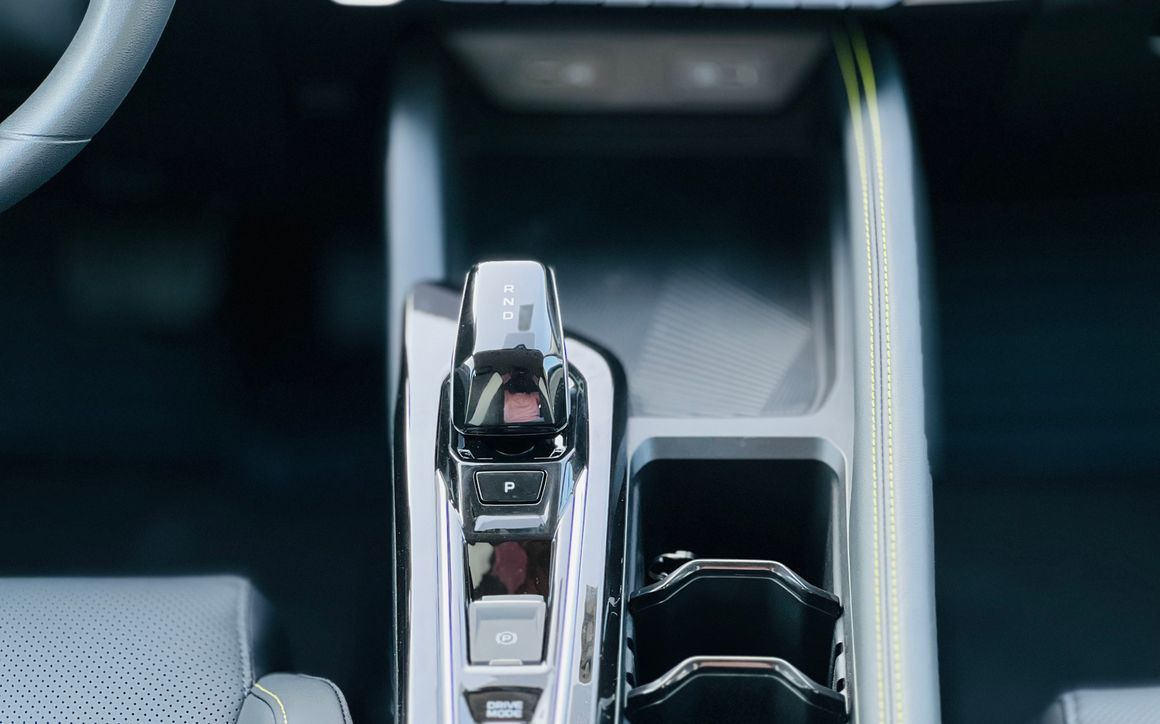 GEELY COOLRAY - image 10