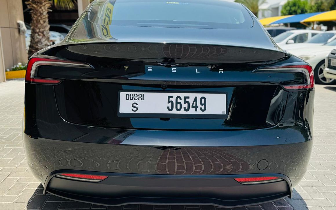 TESLA MODEL 3 - 2024 - image 5