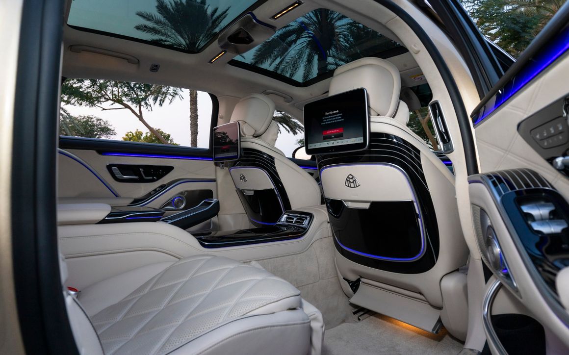 Mercedes S680 Maybach - image 11