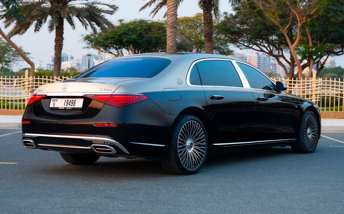 Mercedes S680 Maybach - image 6