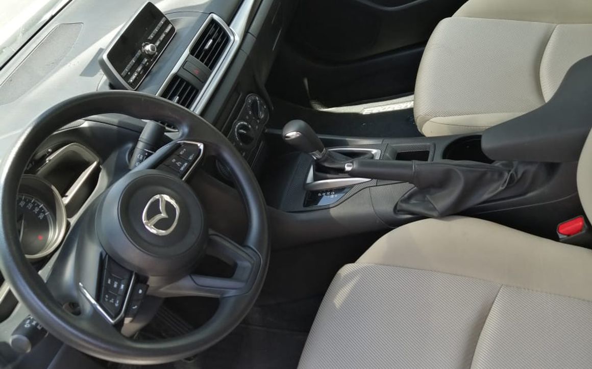 Mazda 3 - image 7