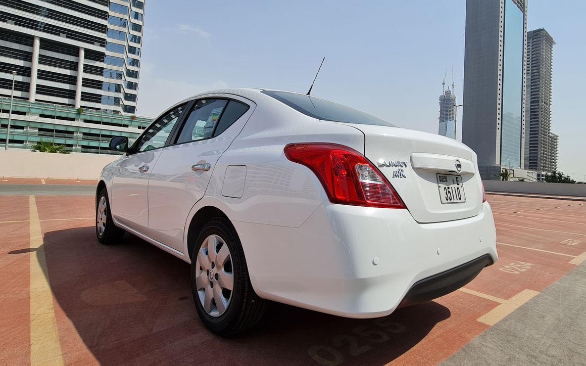 Nissan Sunny - image 5