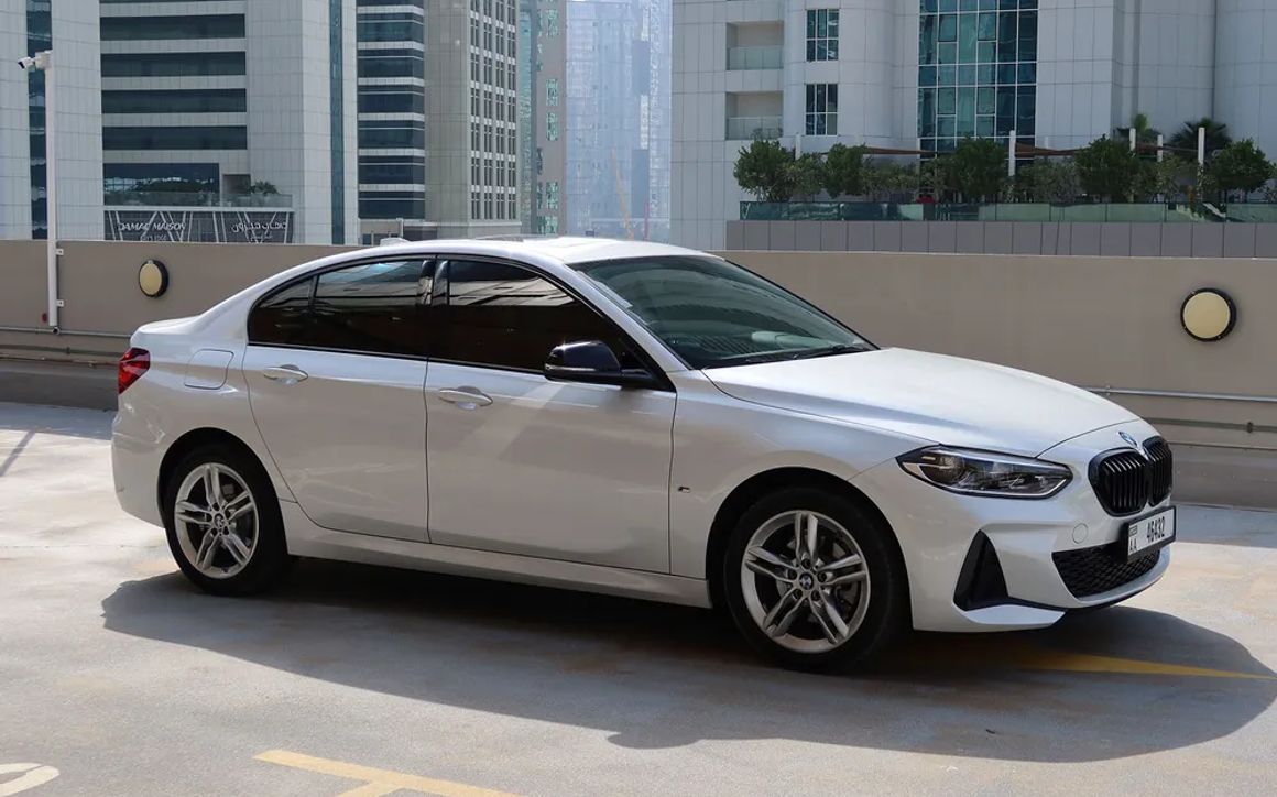 BMW 120i M Sport - image 3