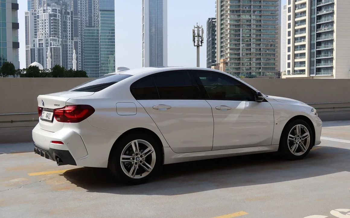 BMW 120i M Sport - image 5