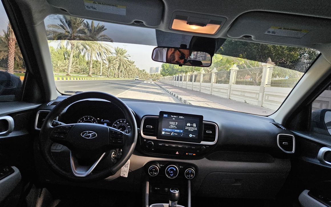 Hyundai Venue - image 6