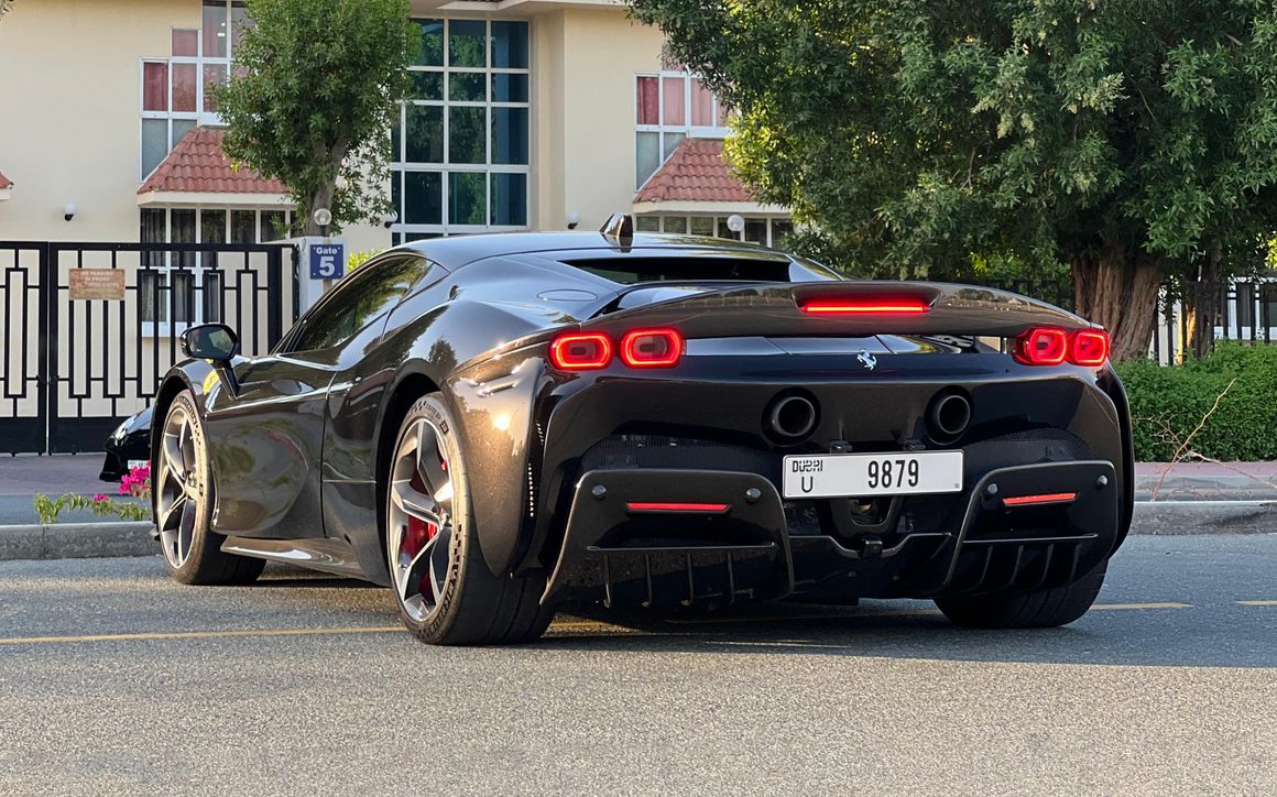 FERRARI SF90 STRADALE - image 5