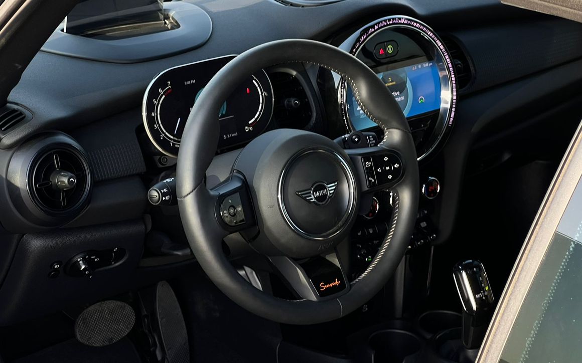 MINI COOPER - image 6