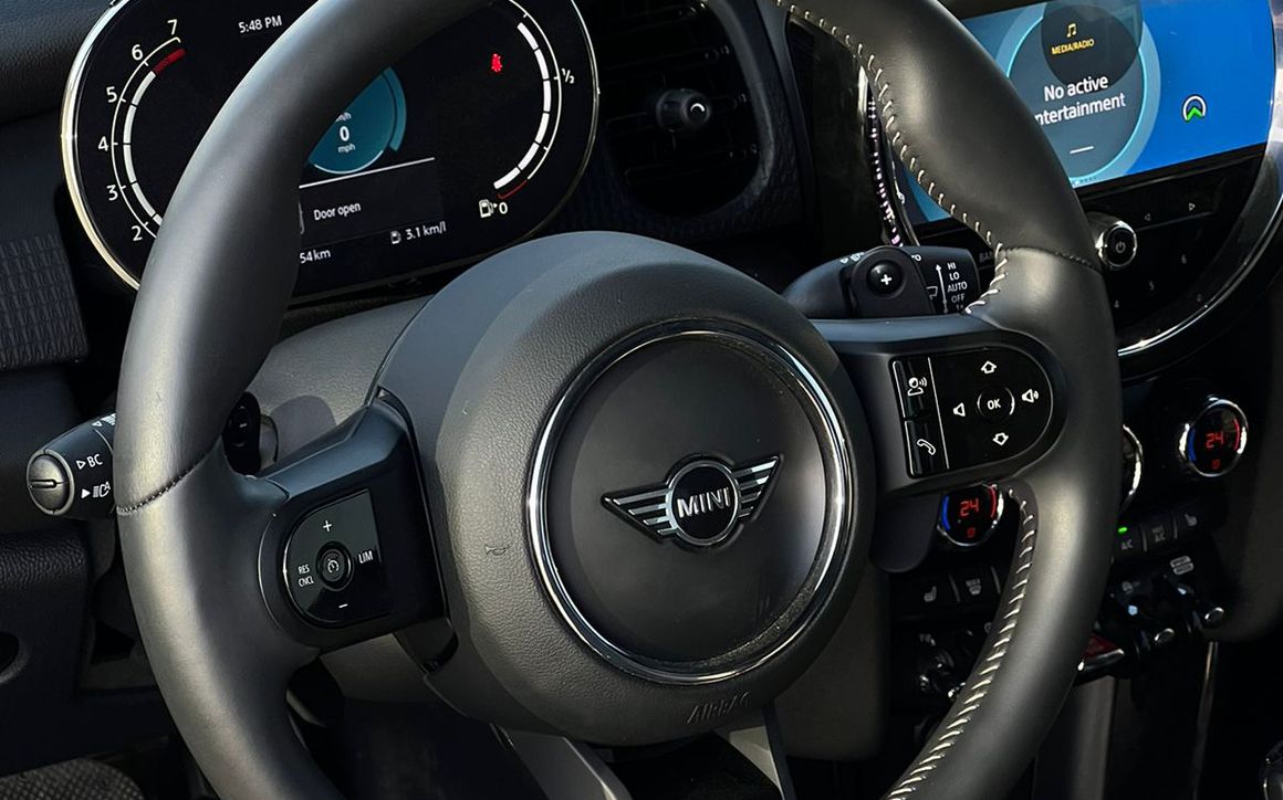 MINI COOPER - image 8