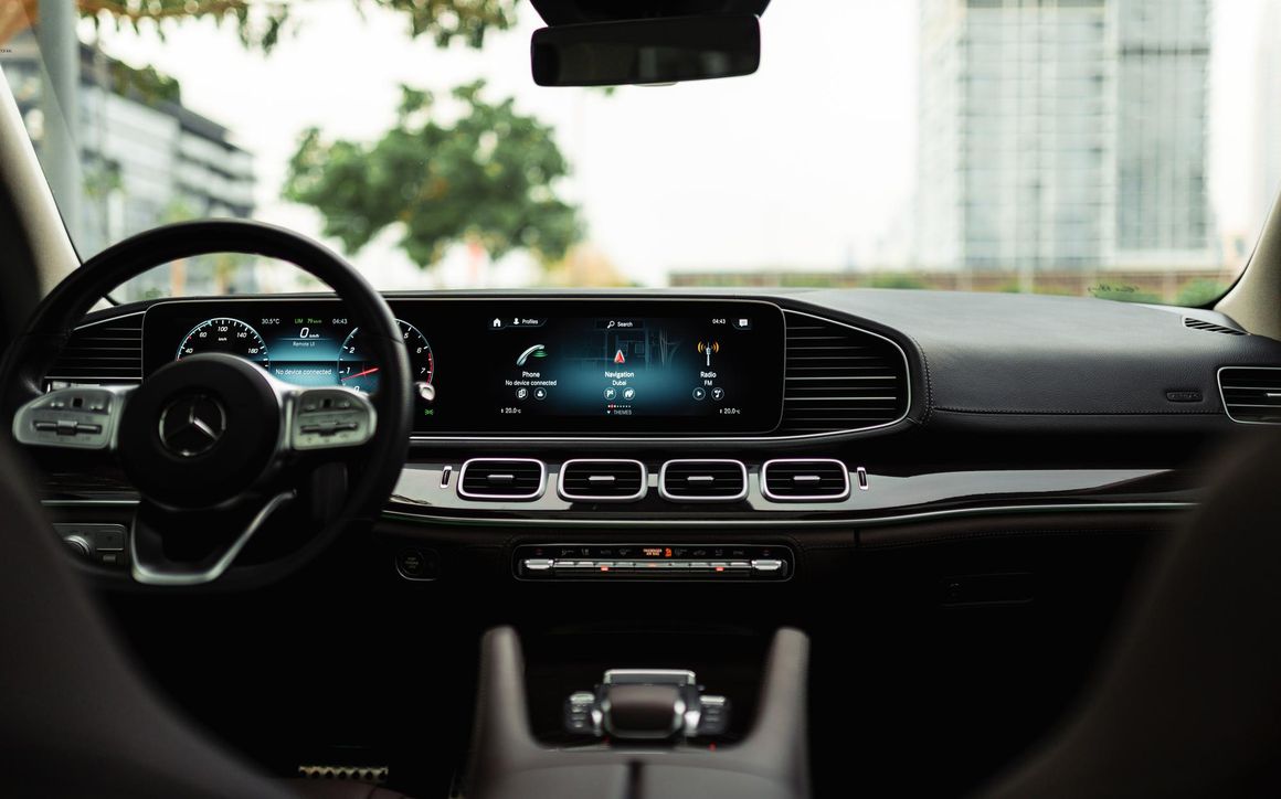 MERCEDES GLS - image 10