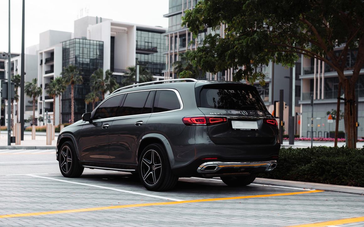 MERCEDES GLS - image 3