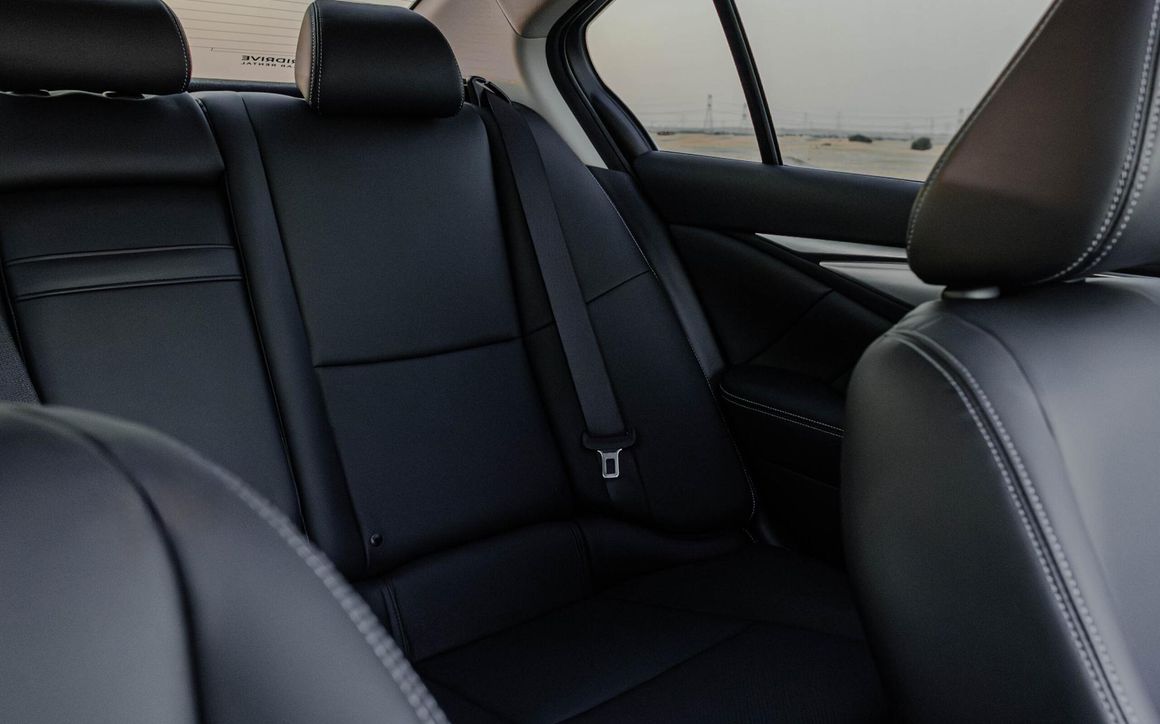 INFINITI Q50 - image 11