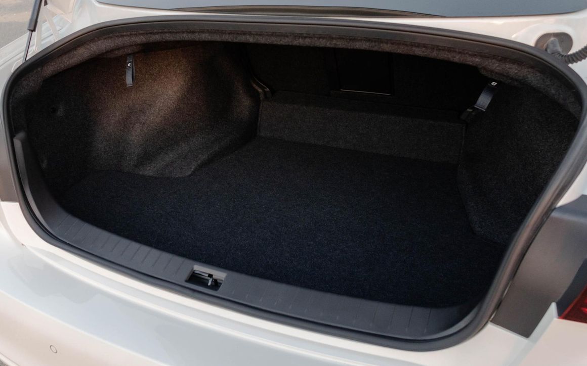 INFINITI Q50 - image 7