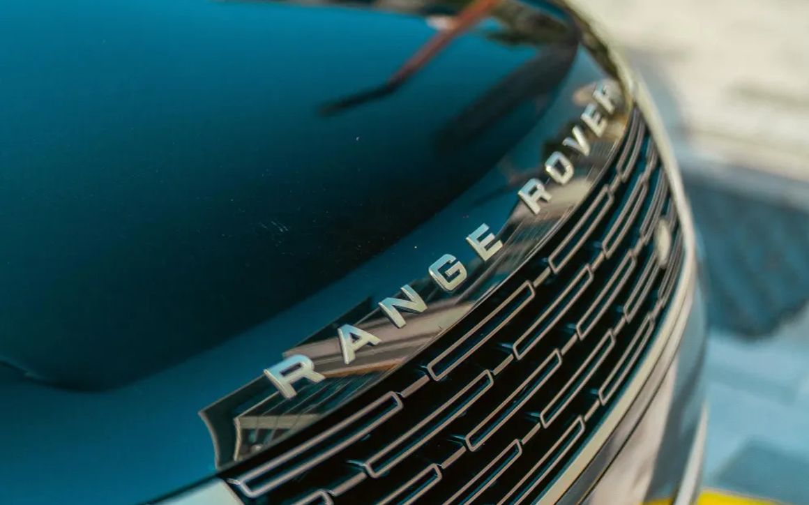 RANGE ROVER - image 3