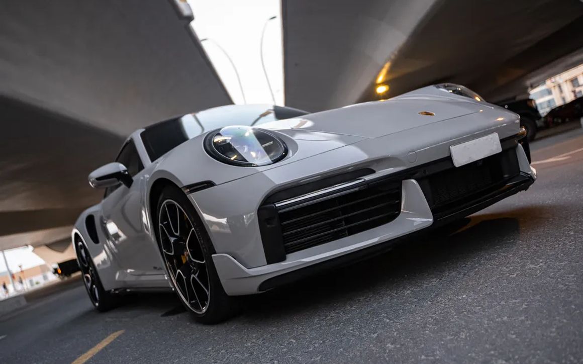 PORSCHE 911 TURBO S - image 6