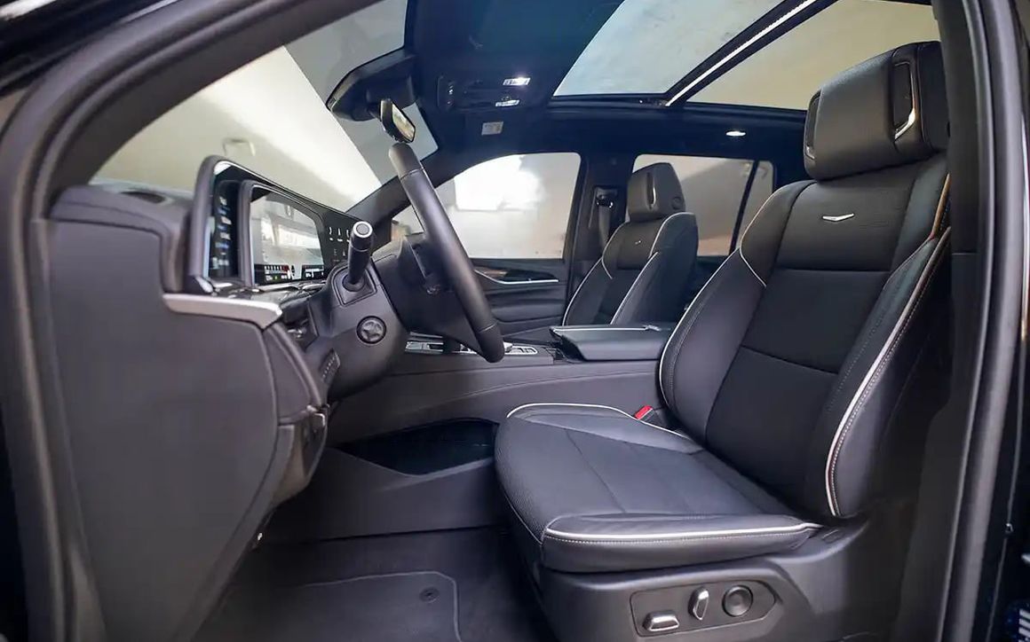 CADILLAC ESCALADE - image 6