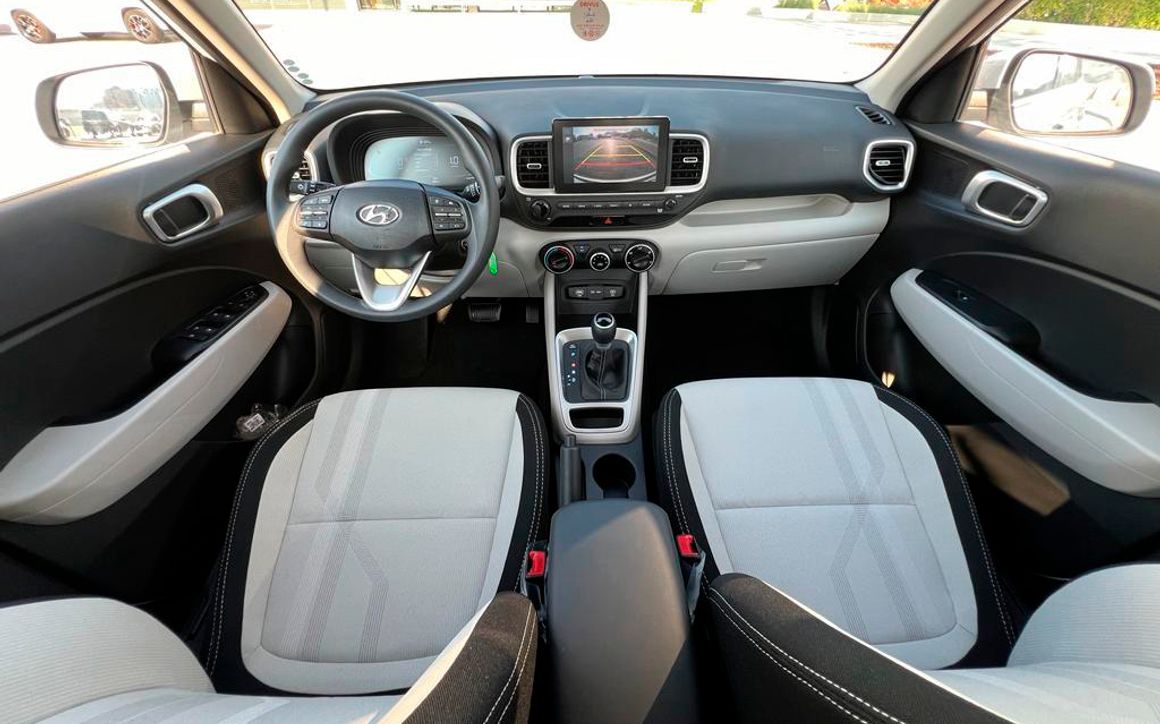 Hyundai Venue - image 6