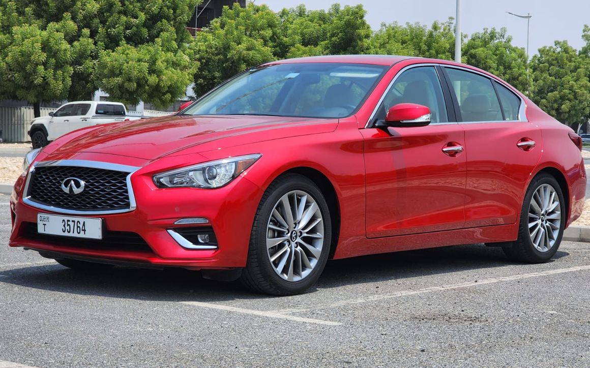 Infiniti Q50 - image 1