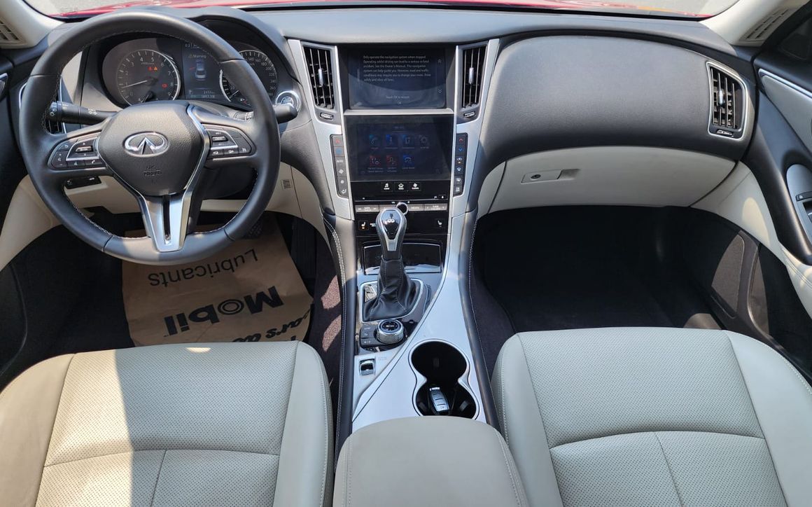 Infiniti Q50 - image 8