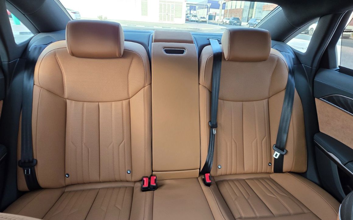 Audi A8 - image 12