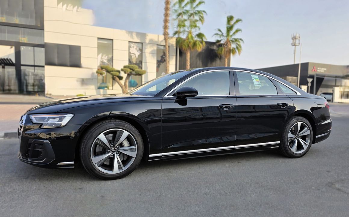Audi A8 - image 2
