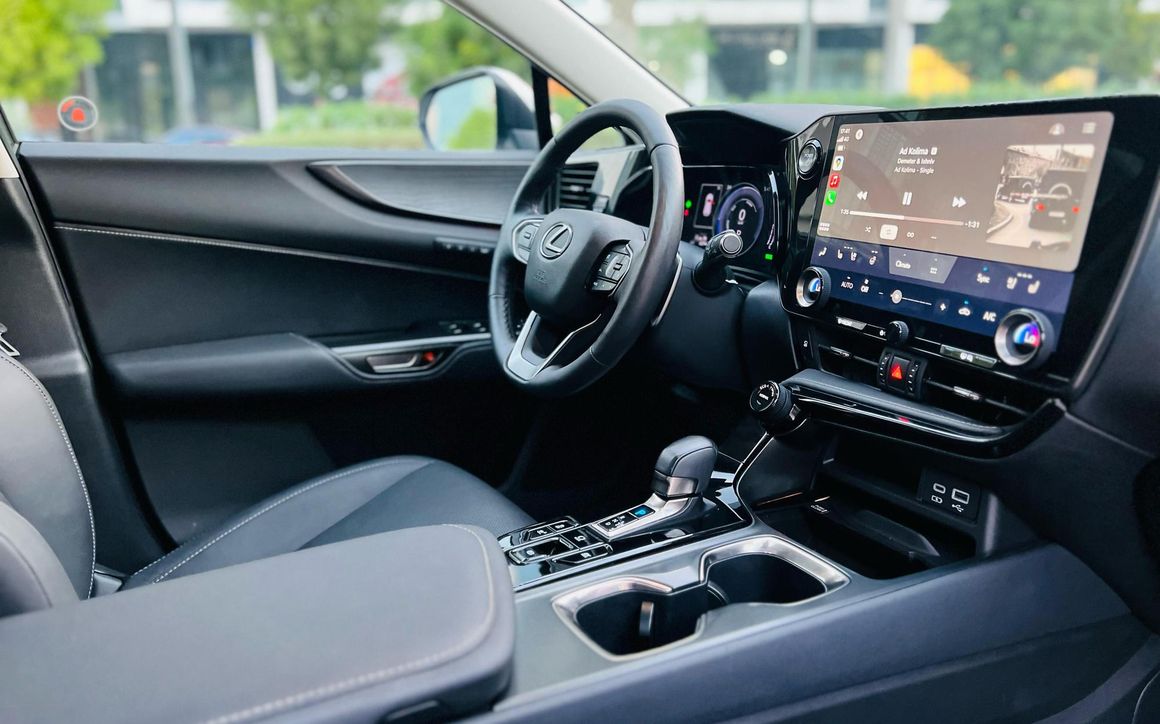 LEXUS NX 350 - image 7