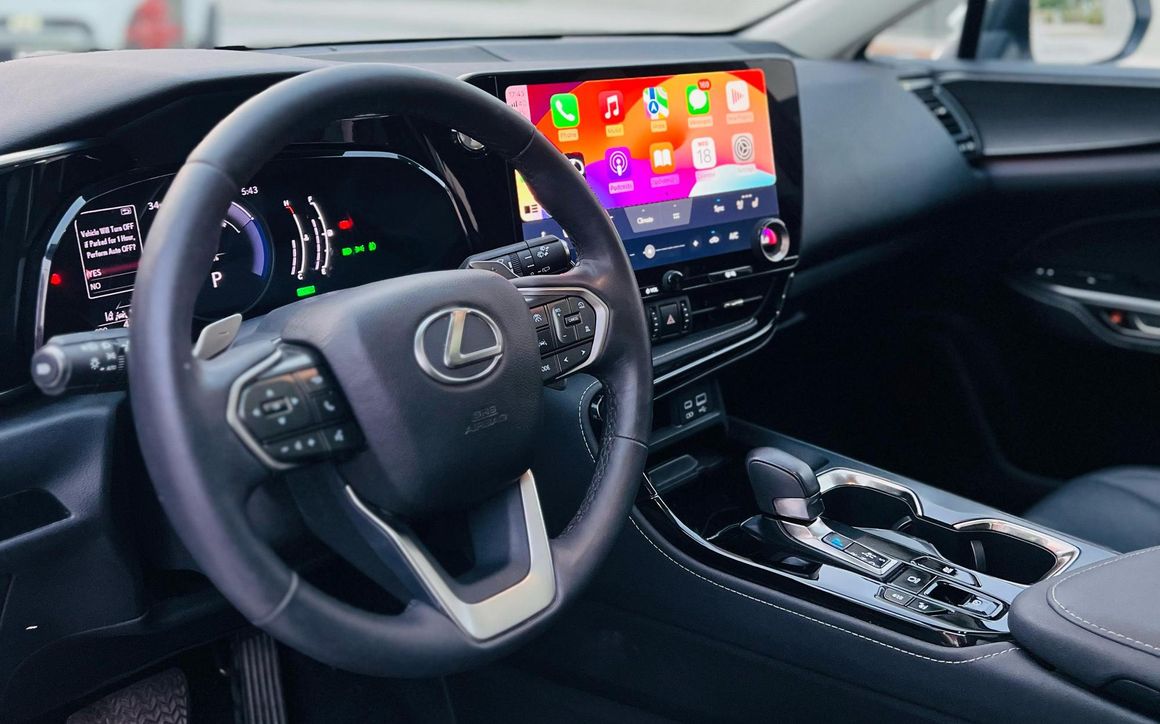 LEXUS NX 350 - image 8