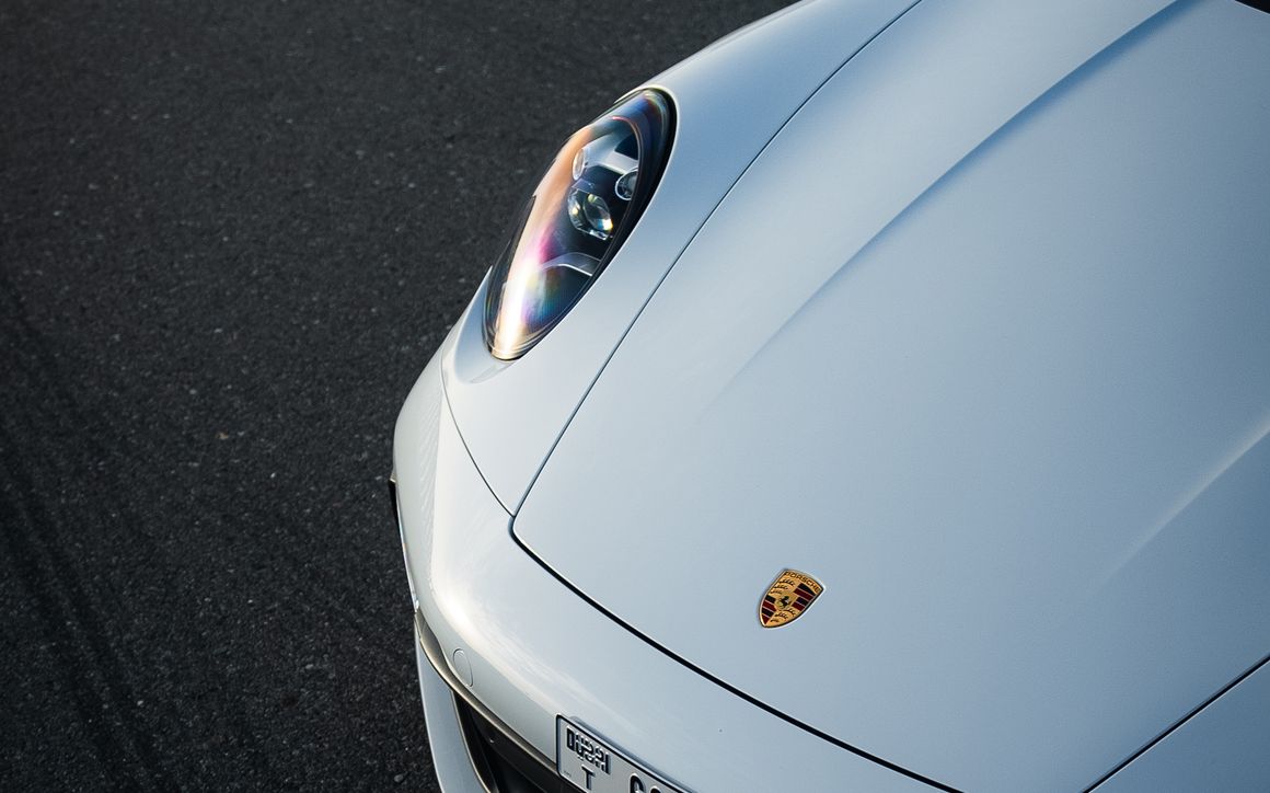 PORSCHE 911 - image 5