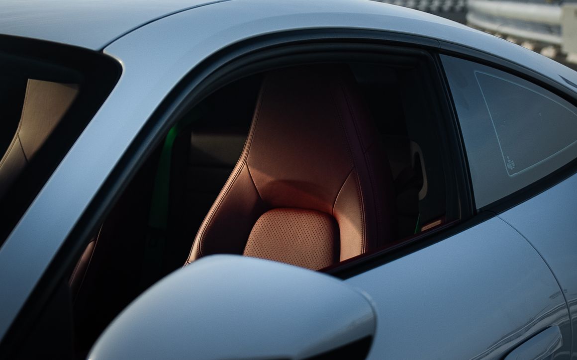 PORSCHE 911 - image 6