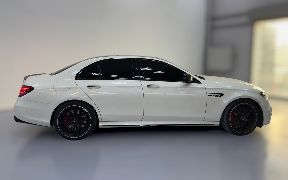 Mercedes-Benz E63 AMG - image 5