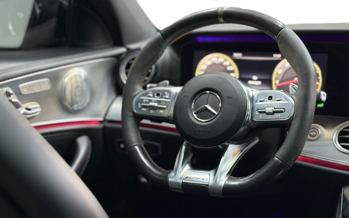 Mercedes-Benz E63 AMG - image 8