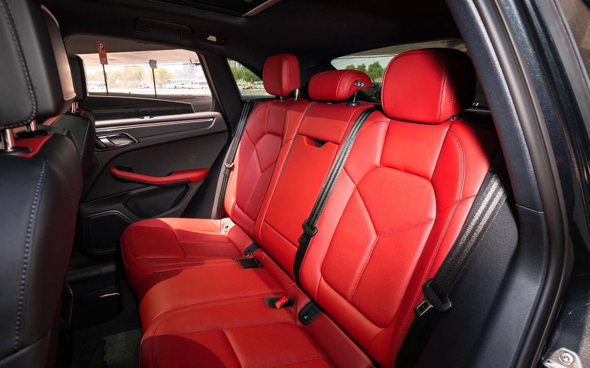 Porsche Macan - image 15