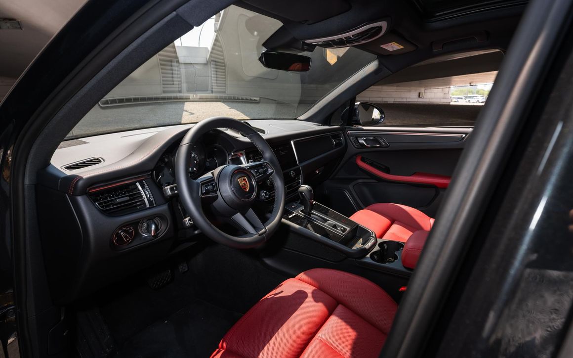 Porsche Macan - image 13