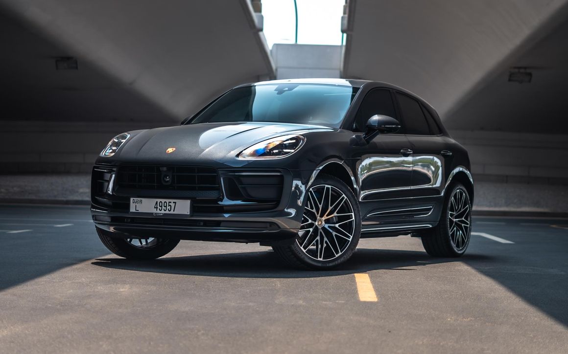 Porsche Macan - image 1