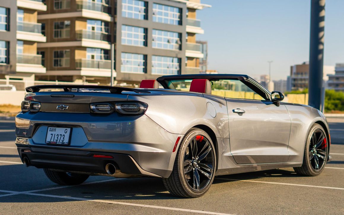 Chevrolet Camaro - image 9