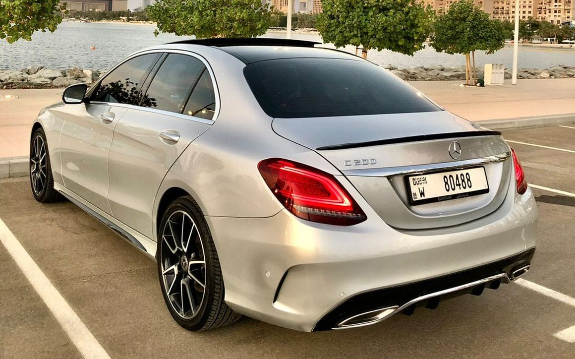 Mercedes C200 - image 6
